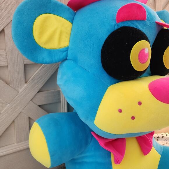 Five Nights At Freddy's Blacklight Freddy Fazbear Jumbo Plush 26" FNAF 2018 - Picture 6 of 14